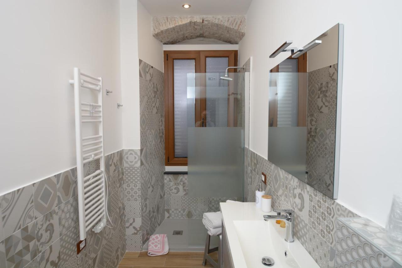 ג'נובה Vico Durazzo Apartment מראה חיצוני תמונה