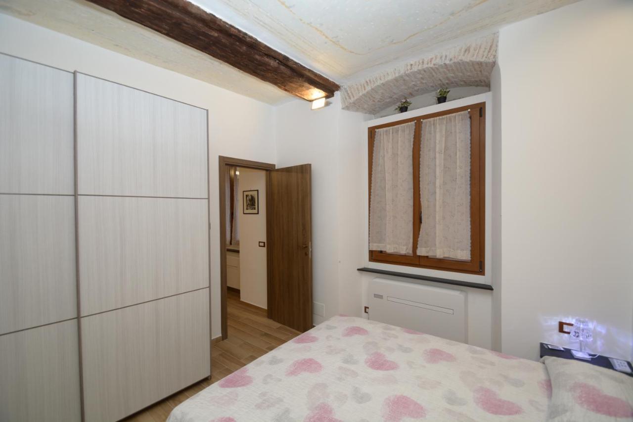ג'נובה Vico Durazzo Apartment מראה חיצוני תמונה